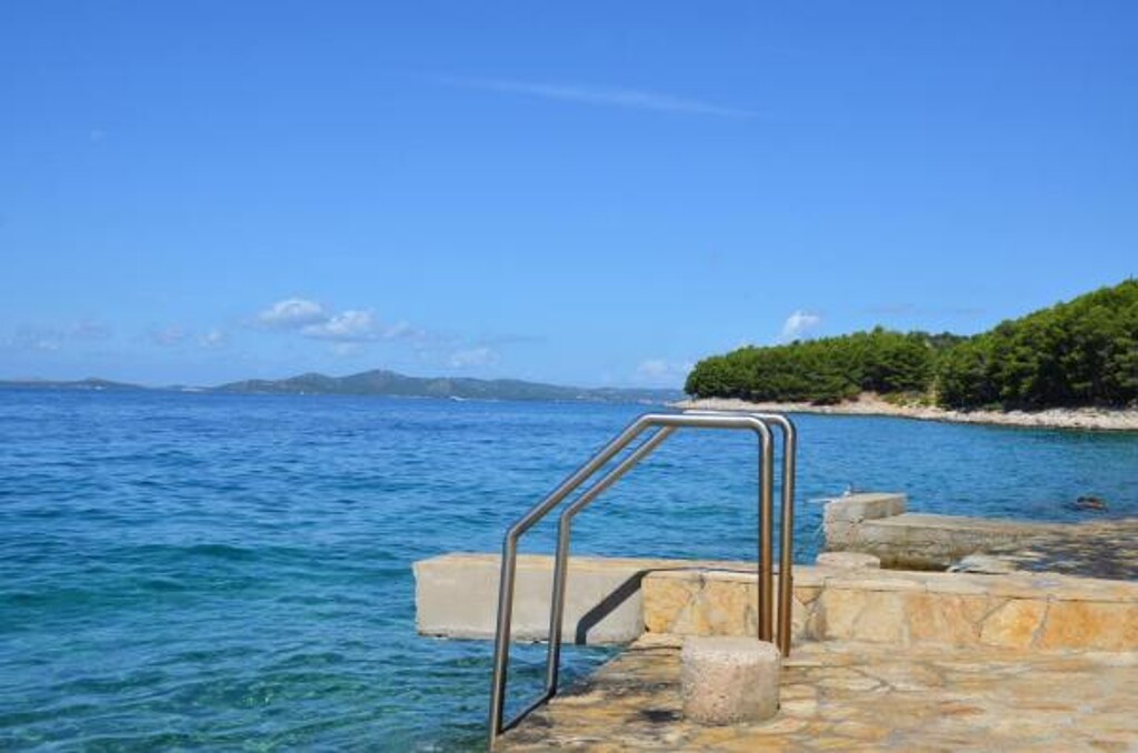 Image 3811760 - 21