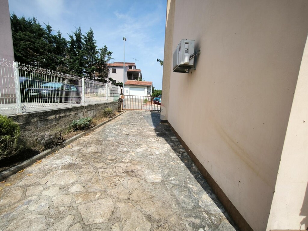 Image 6082613 - 19