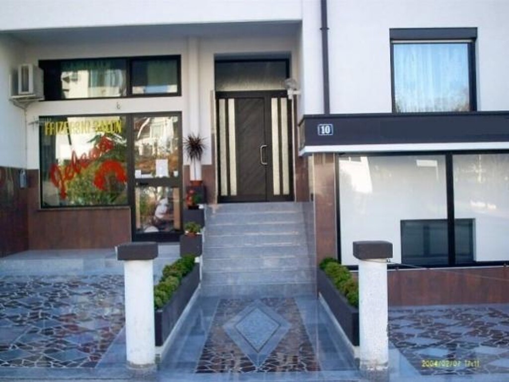 Image 3811907 - 9
