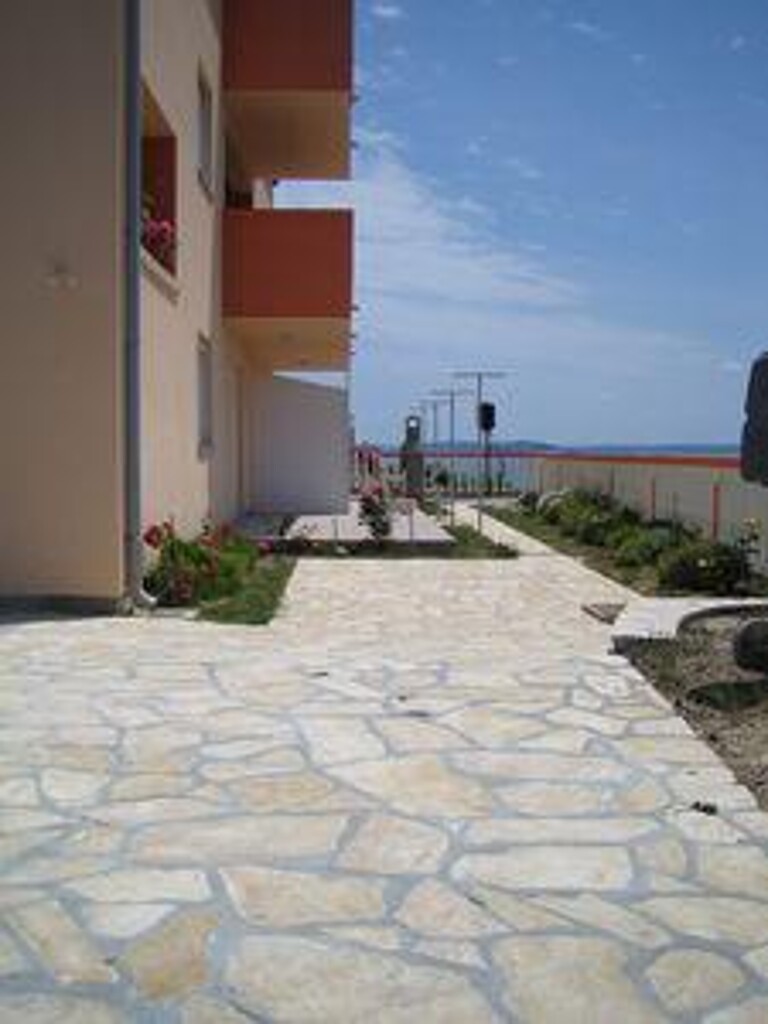 Image 3813193 - 3
