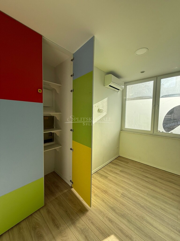 Image 11