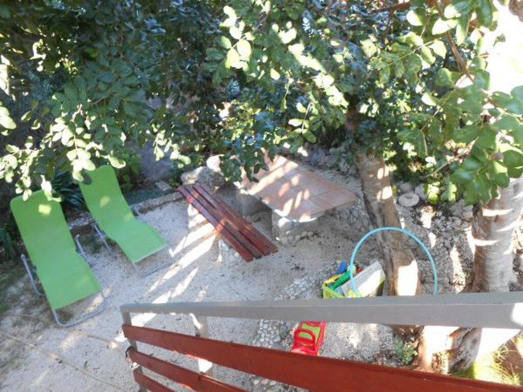 Image 3810670 - 7