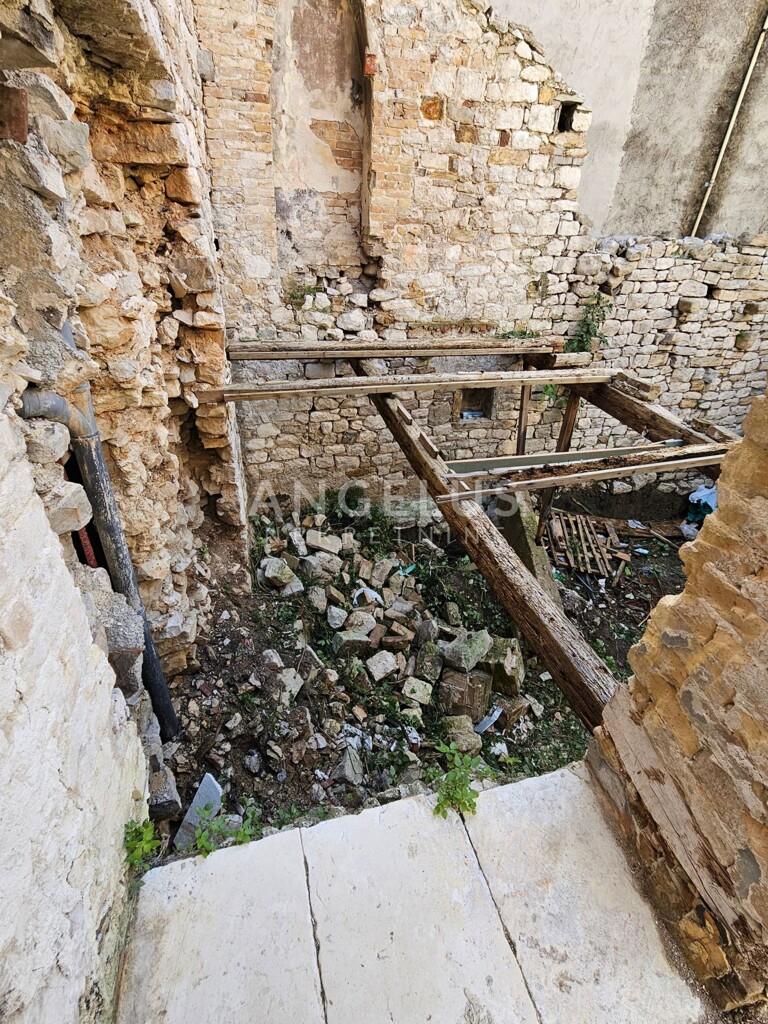 Image 25