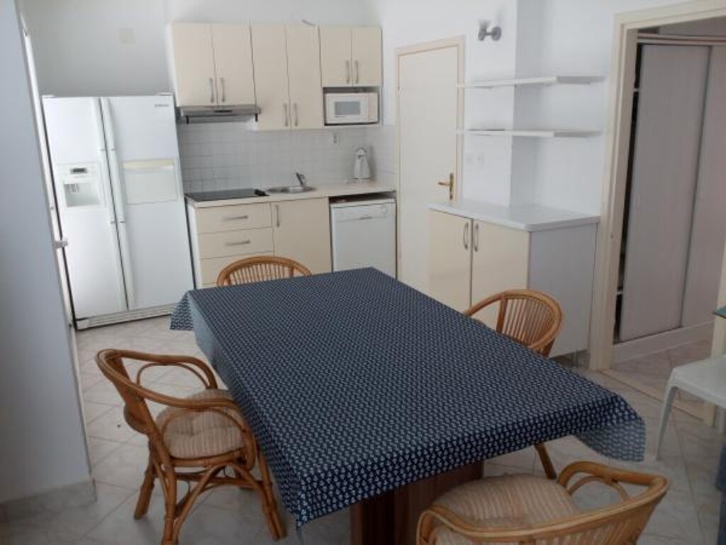Image 3814380 - 6
