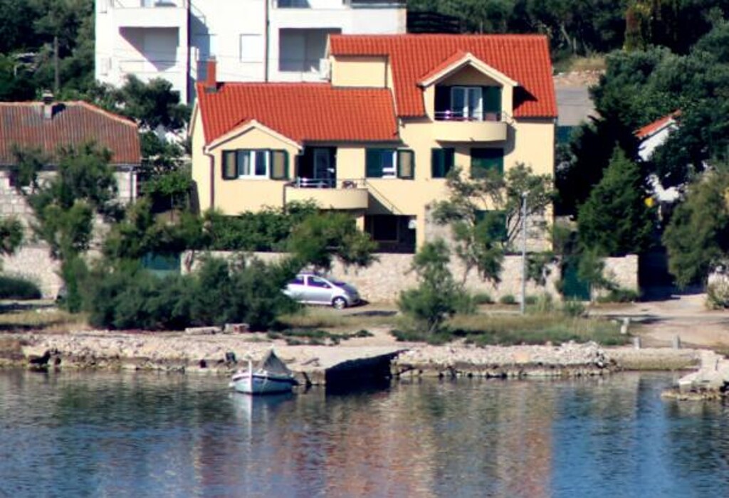 Image 3838521 - 1