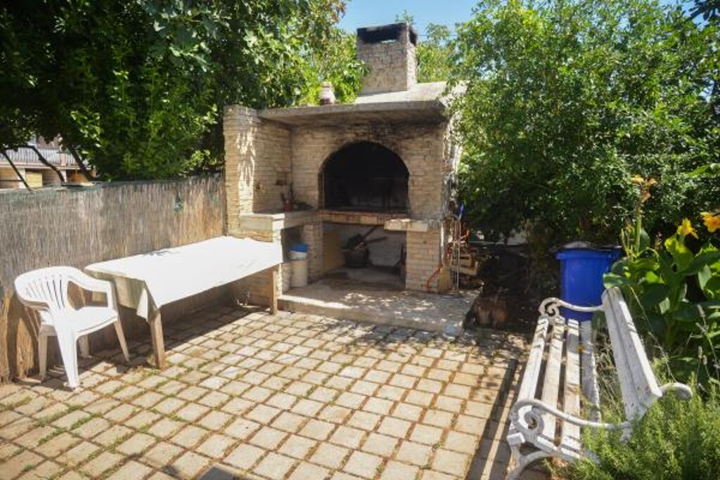 Image 3810598 - 9