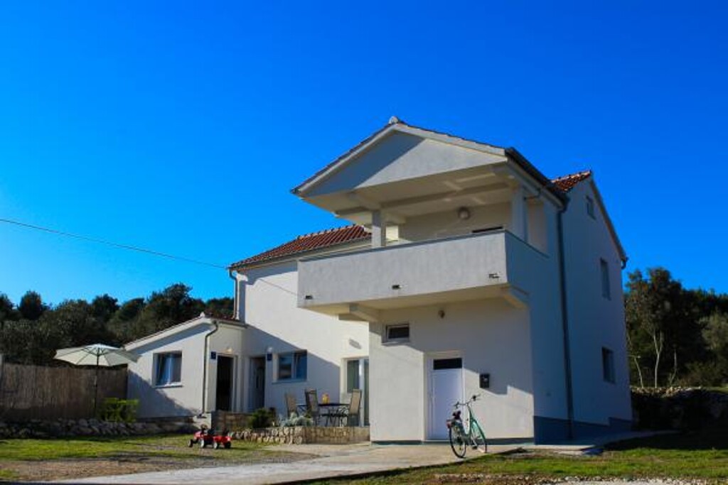 Image 3813815 - 2