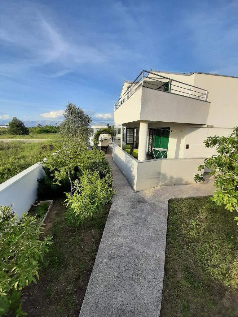Image 3815220 - 3