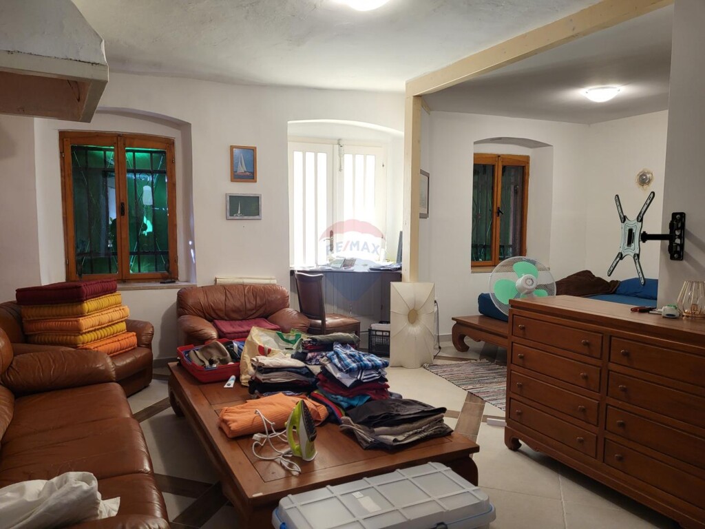 Image 5426707 - 10