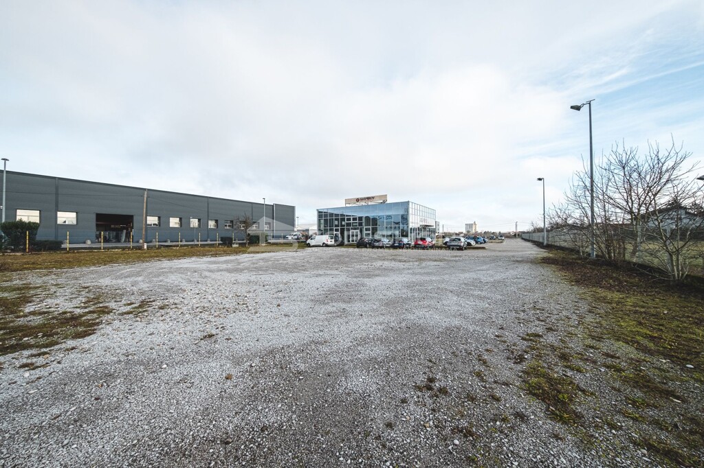 Image 10