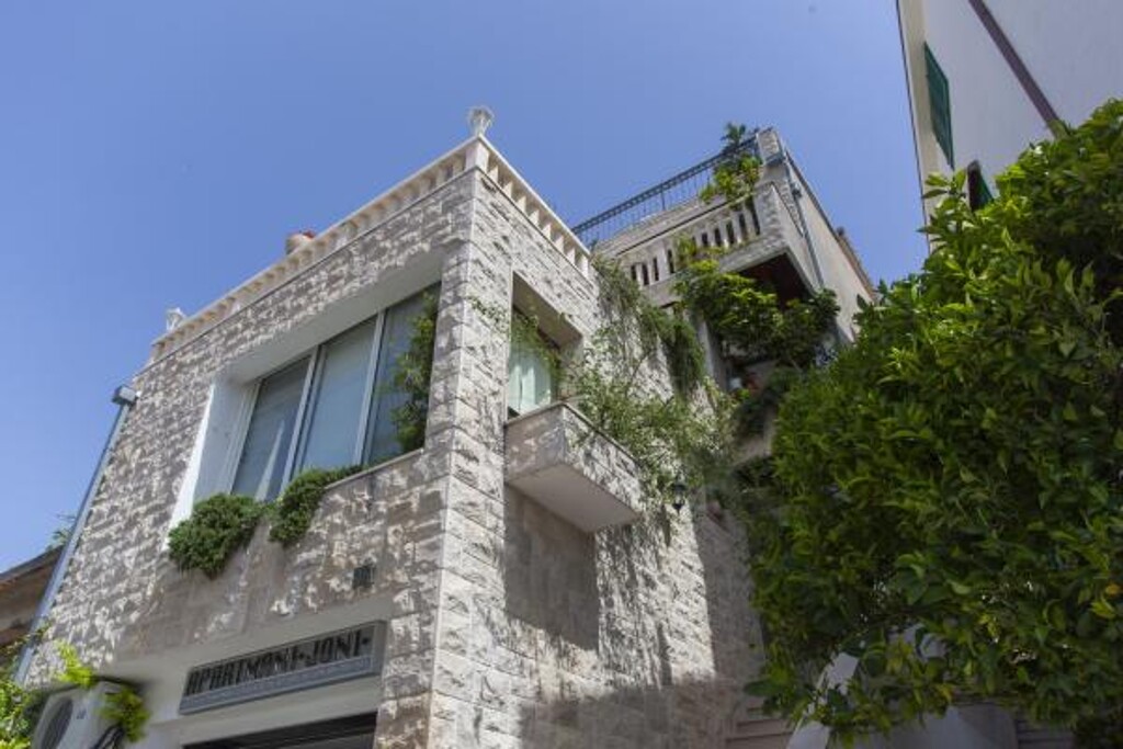 Image 3810869 - 1