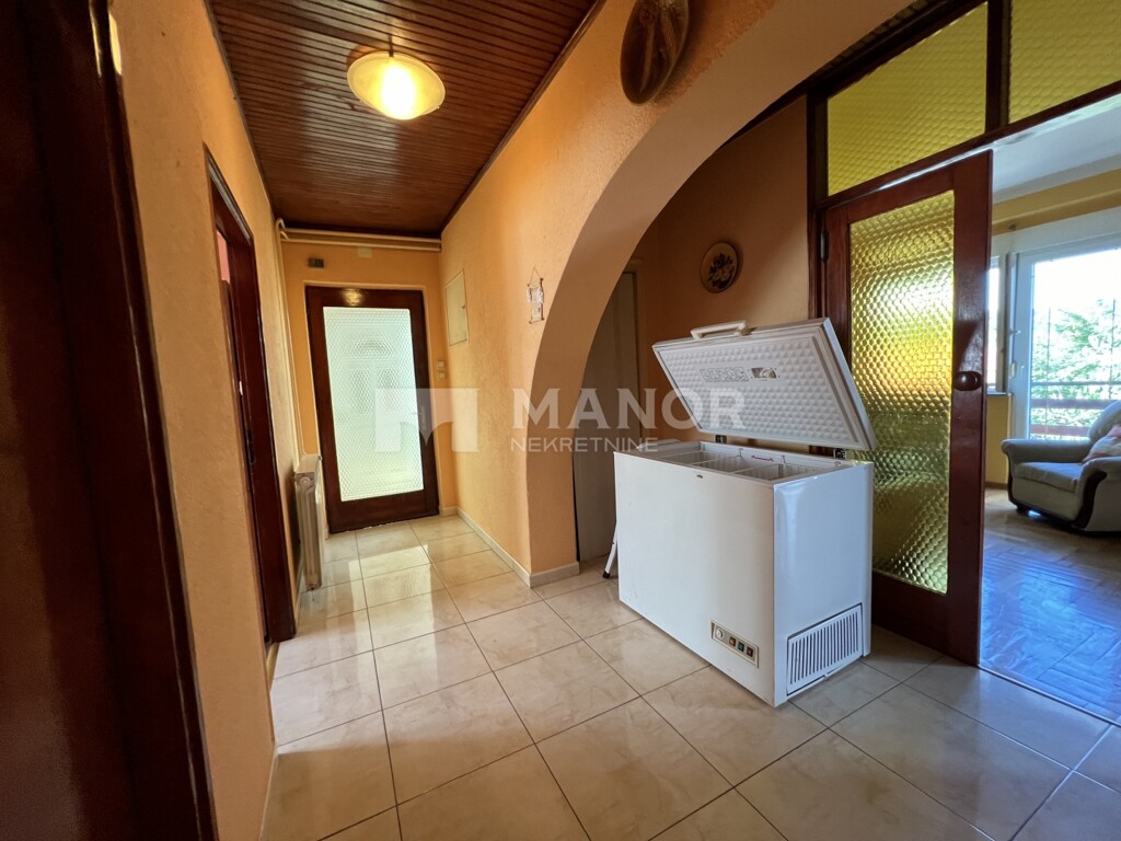 Image 12