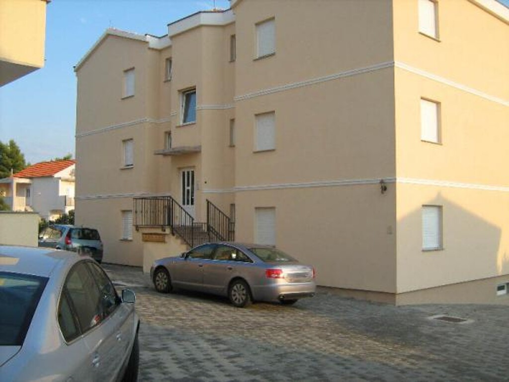 Image 3811646 - 2