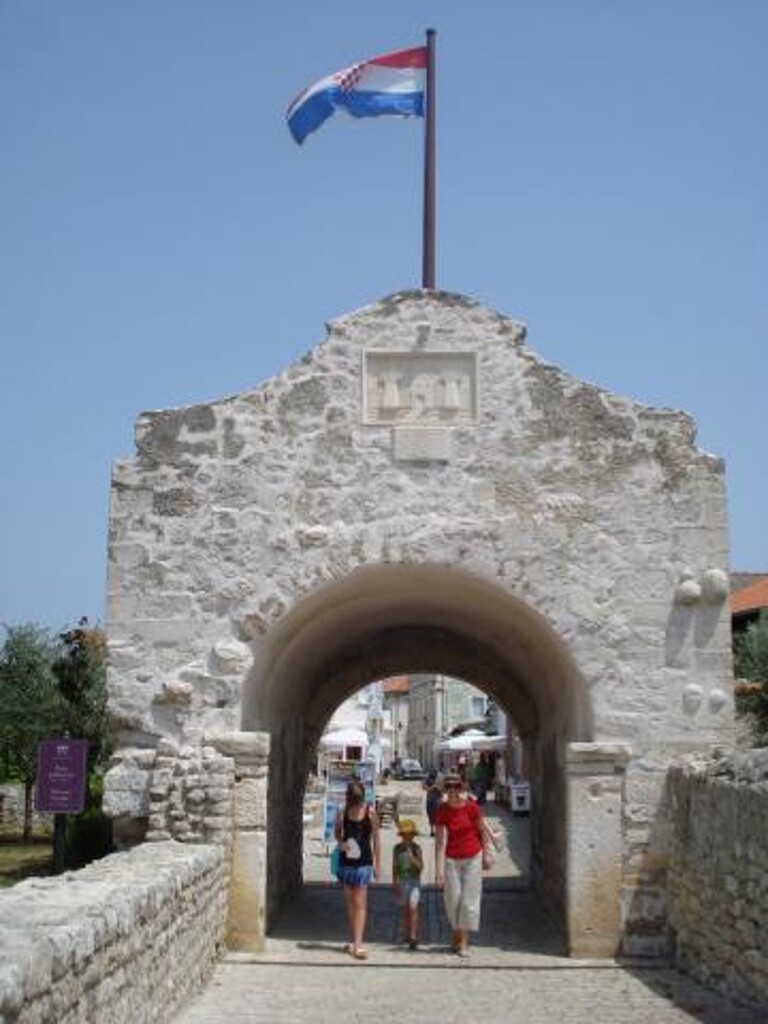 Image 3832178 - 21
