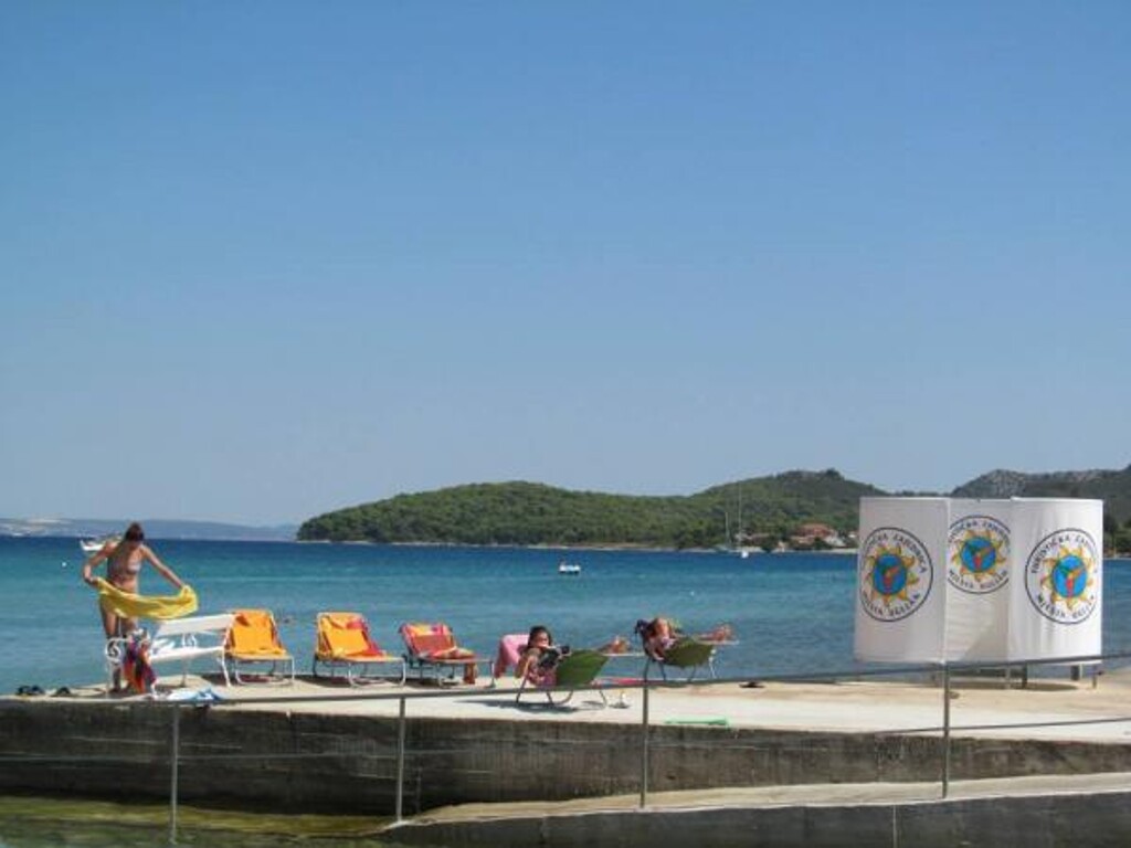 Image 3812637 - 18