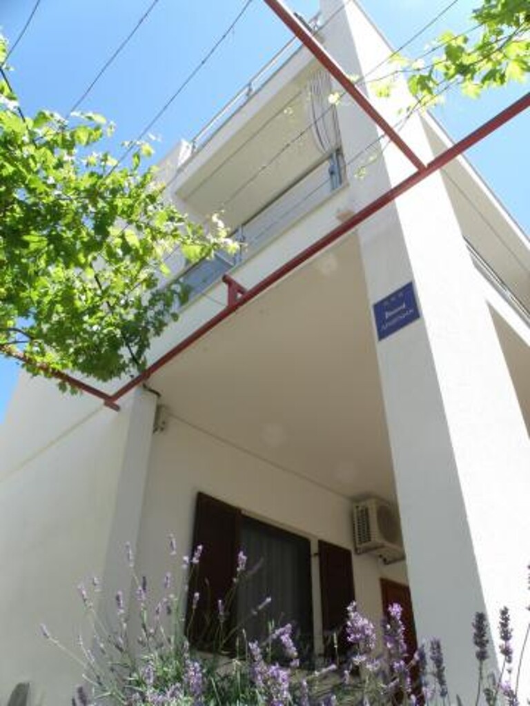 Image 3811517 - 3