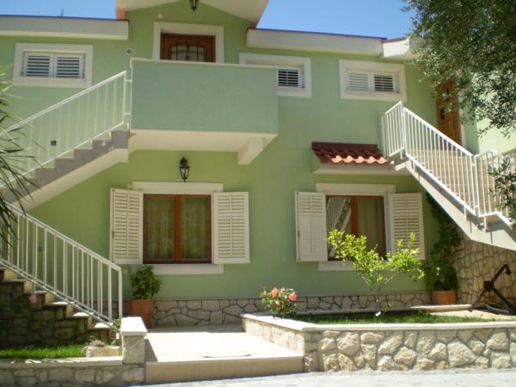 Image 3812517 - 17