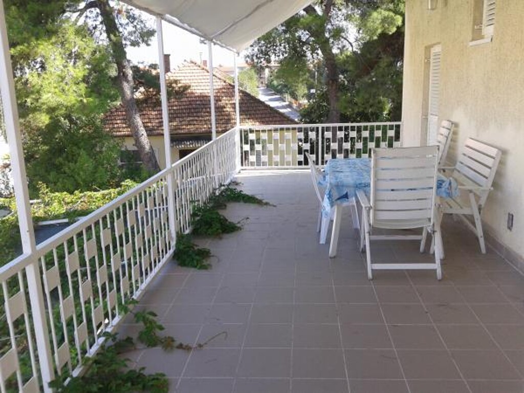 Image 3810573 - 9