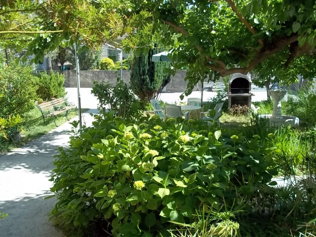 Image 3810968 - 28