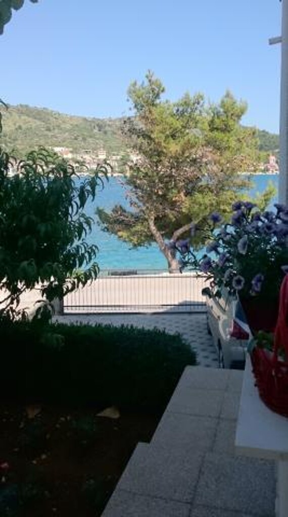 Image 3814813 - 7