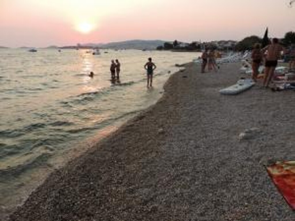 Image 3813274 - 9