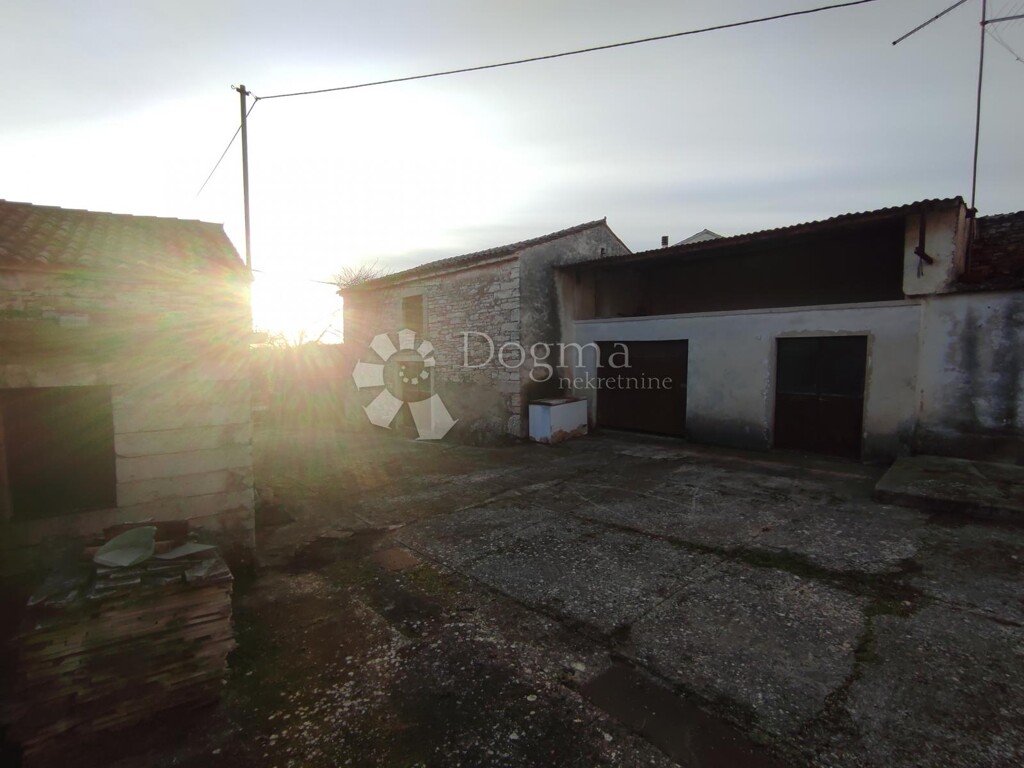 Image 10