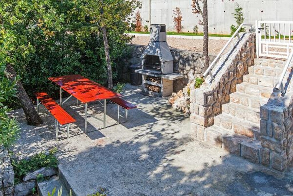 Image 3813279 - 4