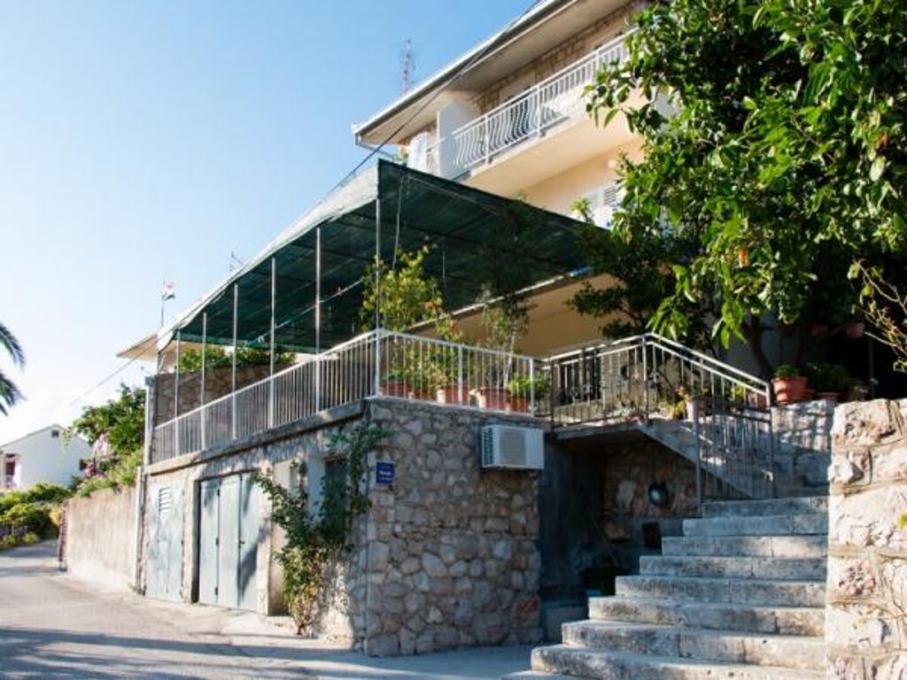 Image 3811511 - 8