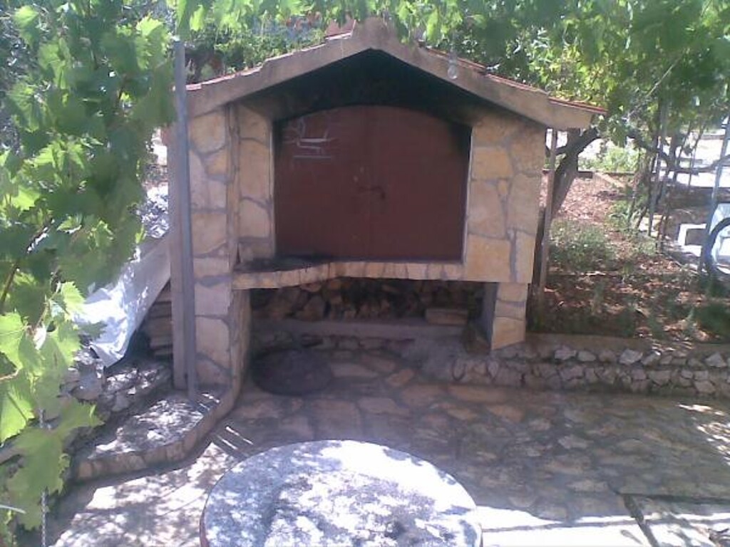 Image 3813823 - 5
