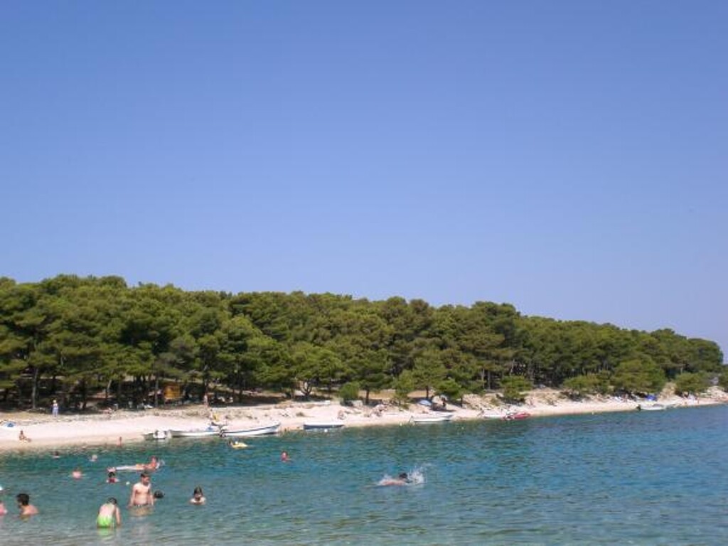 Image 3812818 - 23