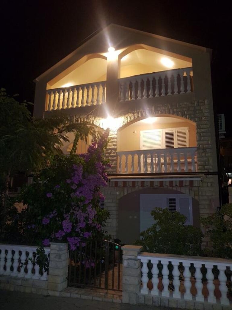 Image 3814621 - 2