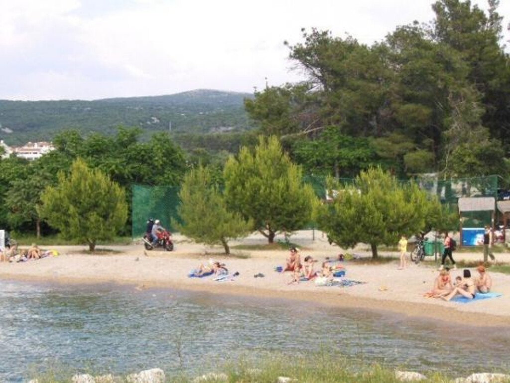 Image 3814547 - 9