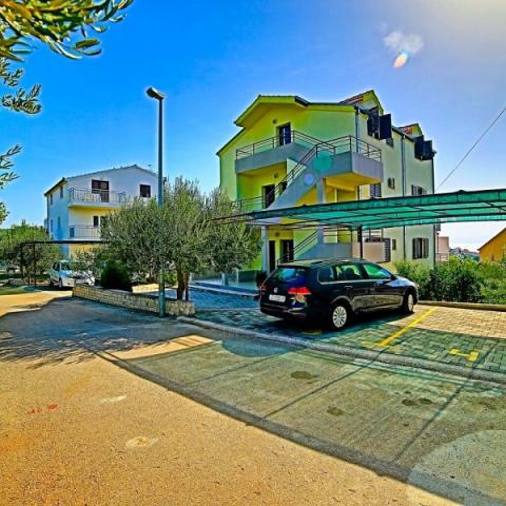Image 3814754 - 3