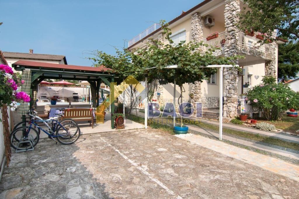Image 11