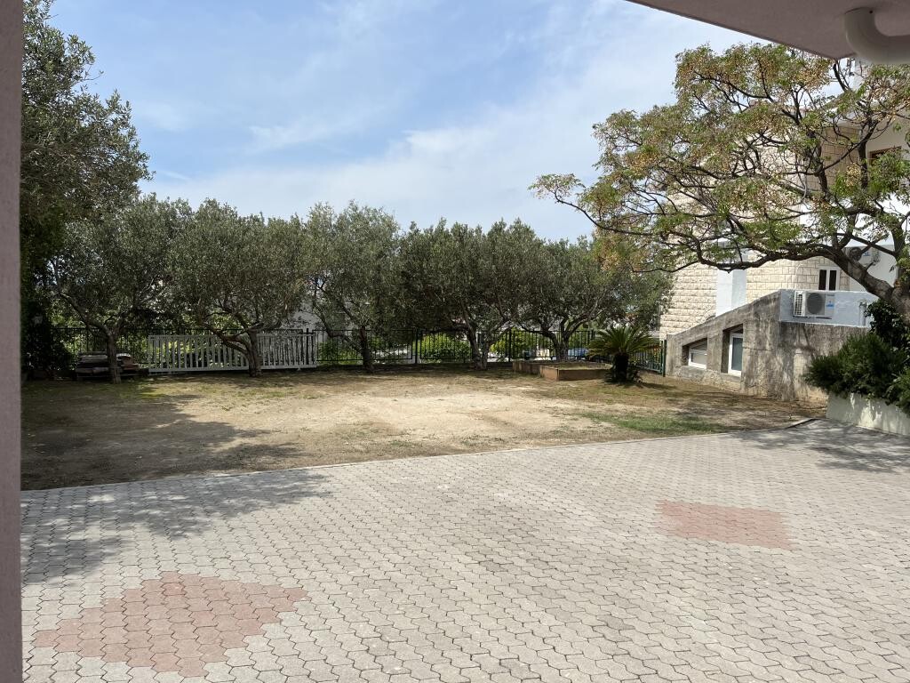 Image 3812689 - 7