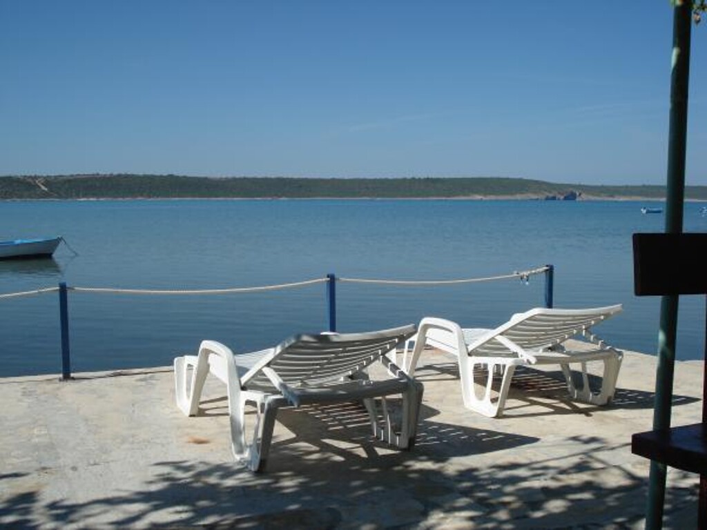Image 3812719 - 8