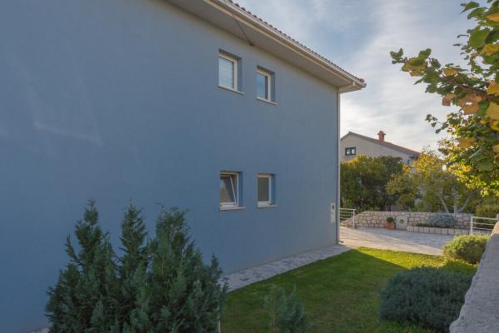 Image 3813317 - 4