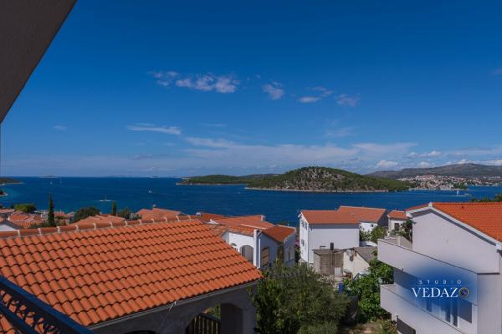 Image 3815261 - 12