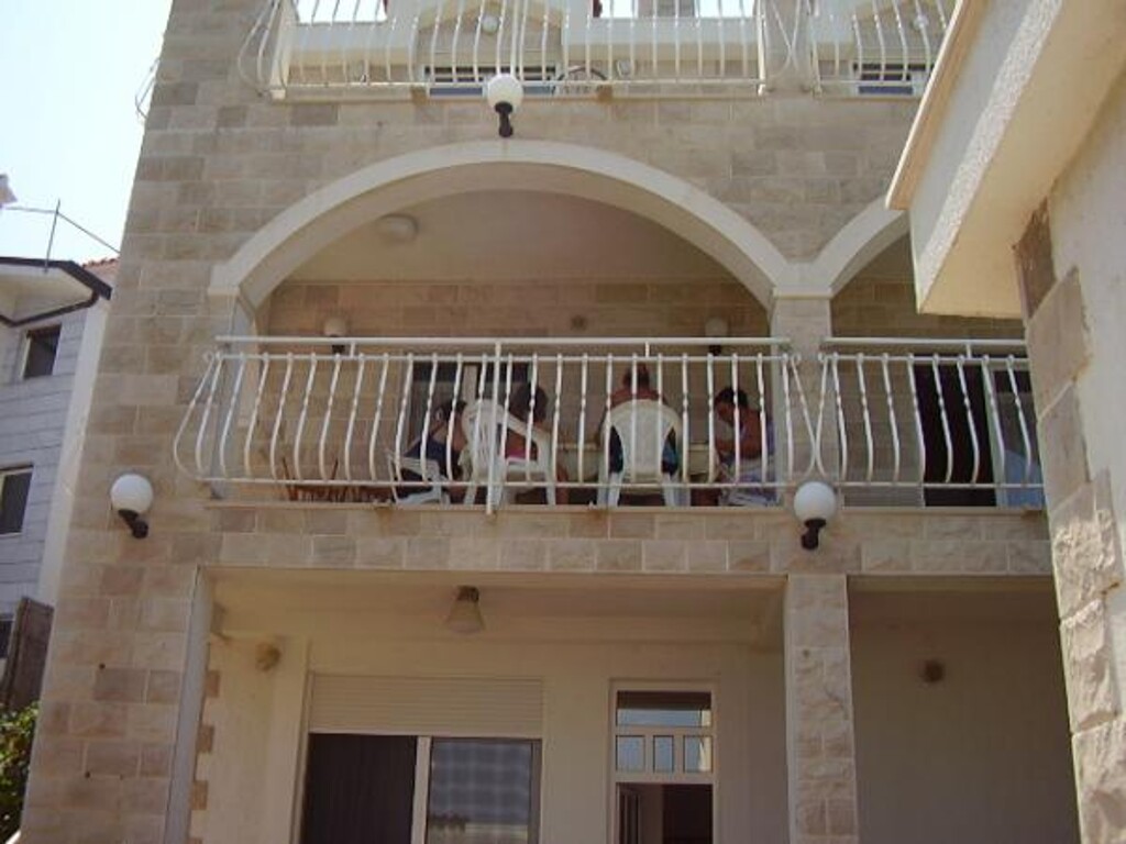 Image 3810546 - 8