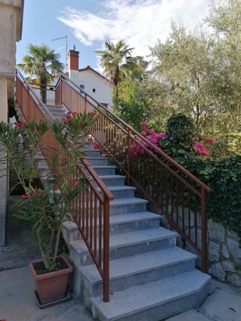 Image 3838689 - 11