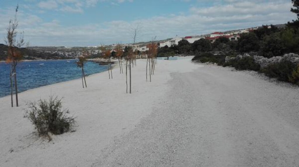 Image 3839016 - 21