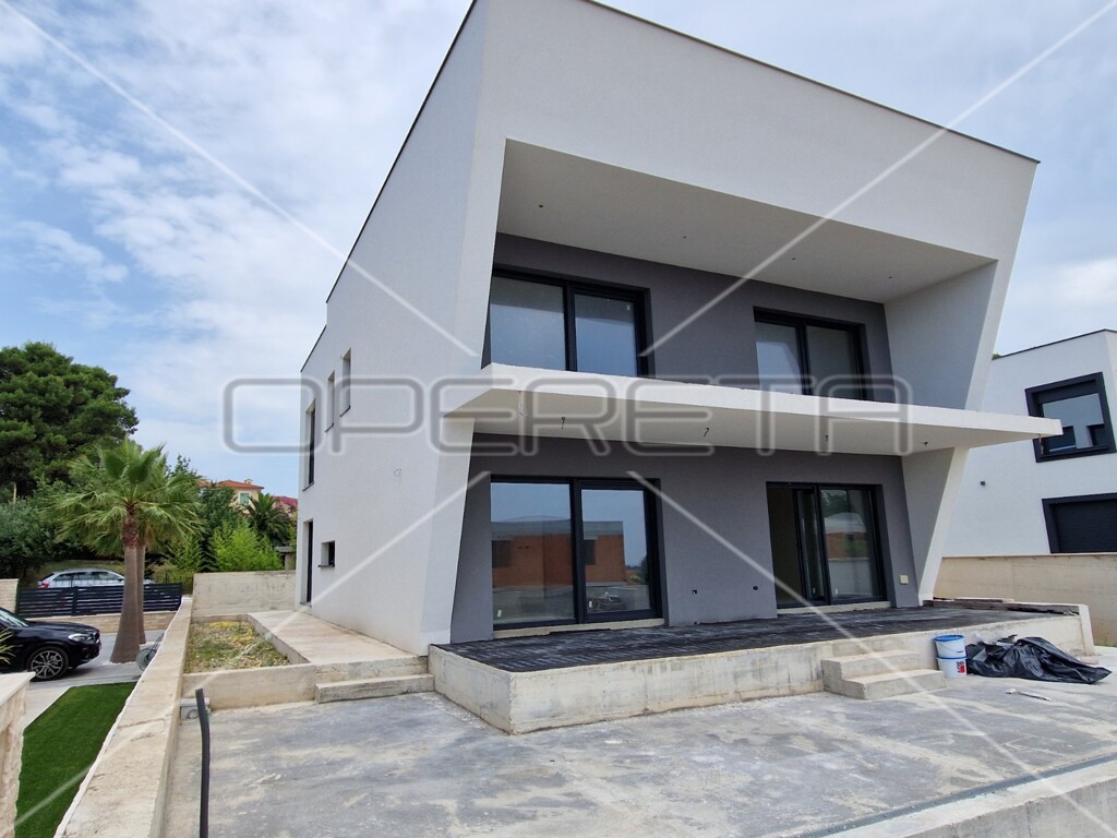 Image 6159100 - 2