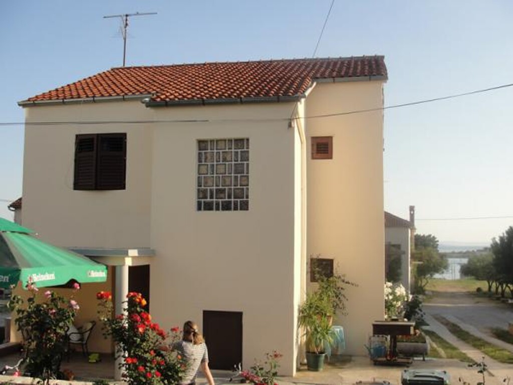 Image 3811676 - 1