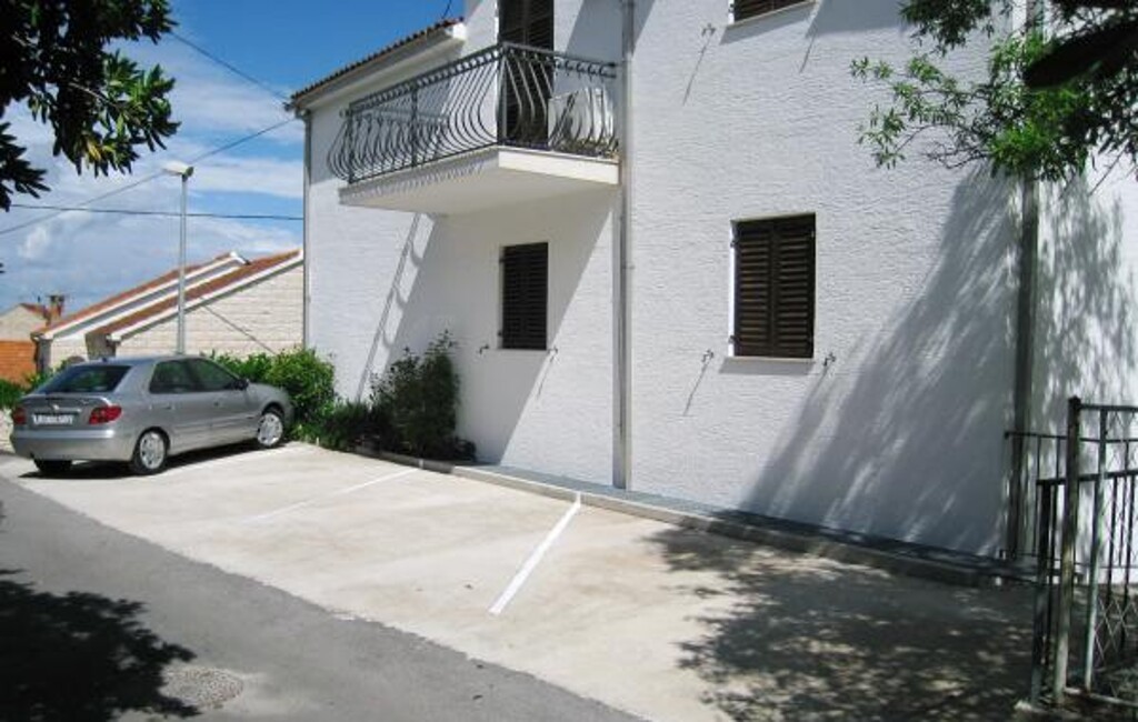 Image 3814519 - 5