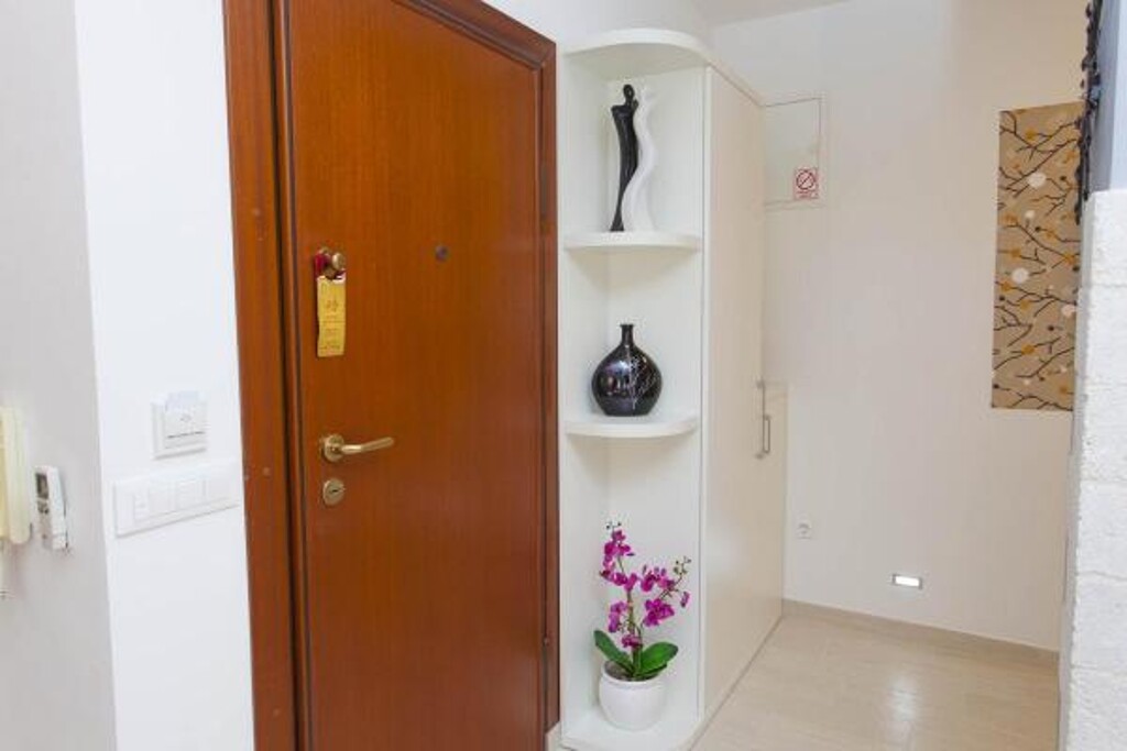 Image 3812187 - 11