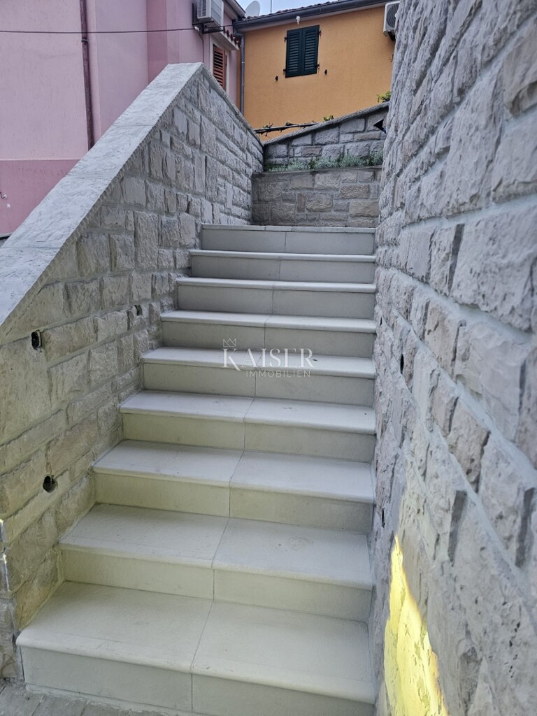 Image 6252614 - 11