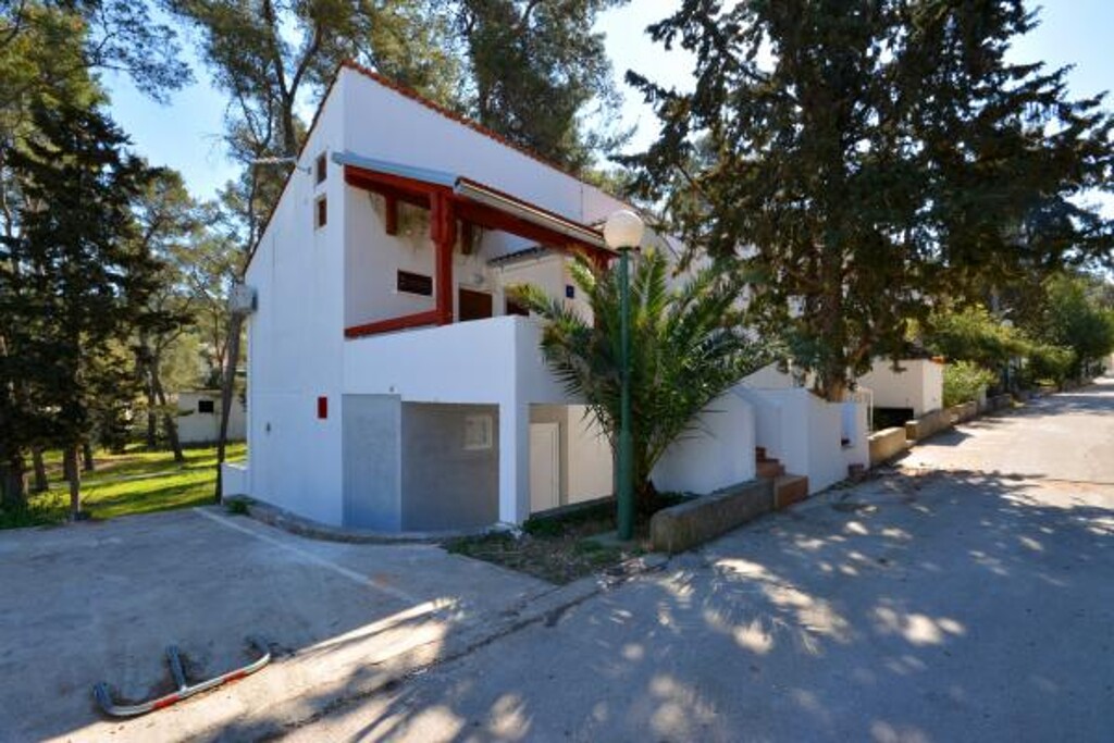 Image 3811964 - 5