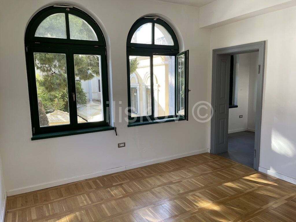 Image 12