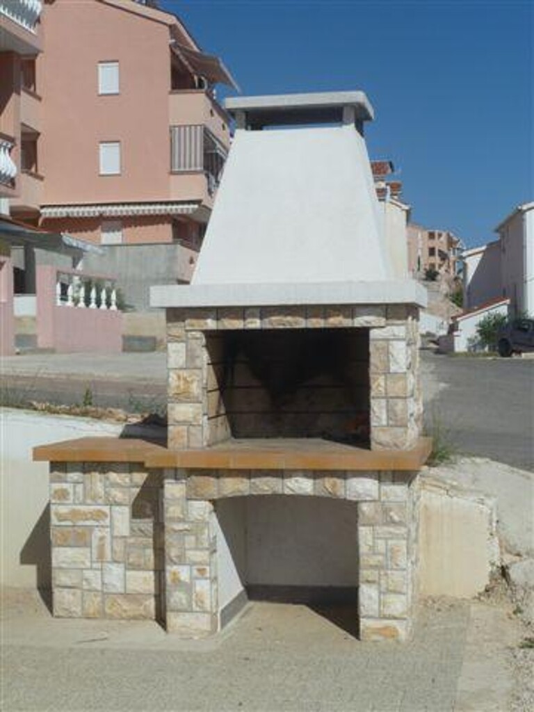 Image 3812020 - 6