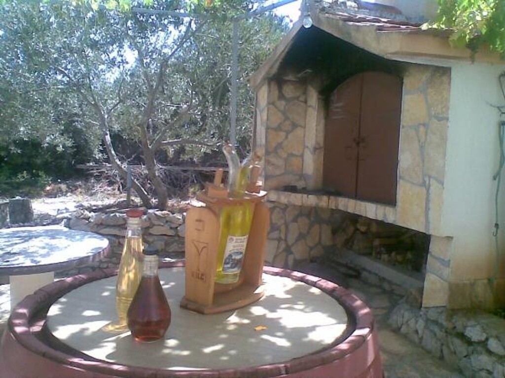 Image 3813823 - 6